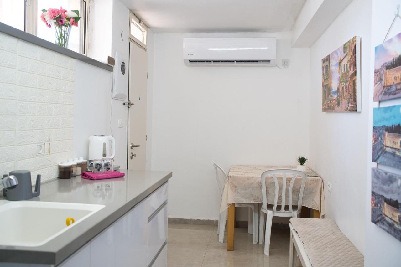 Appartamento Oded Inviting Housing Gerusalemme Esterno foto